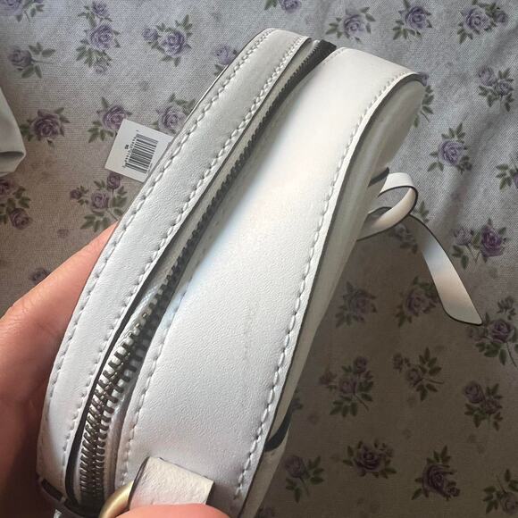 White michael kors circle studded purse nwt - Picture 7 of 8